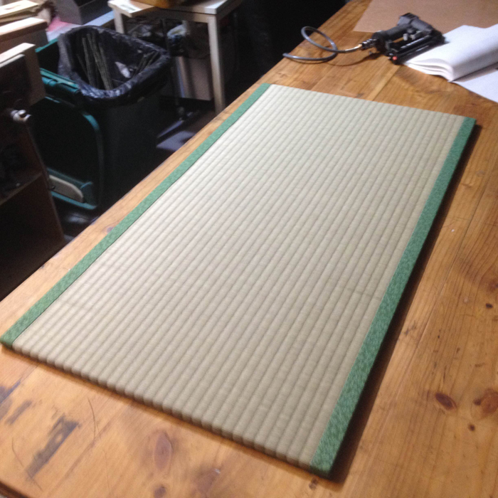 Tatami DIY intégré dans un meuble